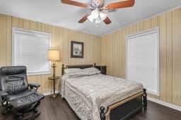 913 Camphouse | Cozy MSU Home w/ screened Patio