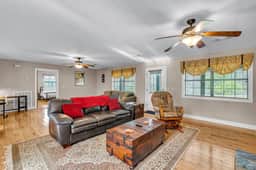 Spacious Quiet 2 Bedroom House with Gated Entrance