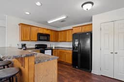 Bulldog Bungalow | 3BR Townhome | Family Getaway