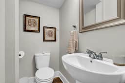 Critz St Retreat, Cozy Starkville, Spacious