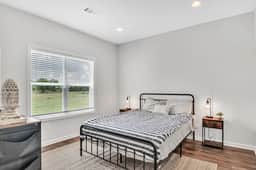 Green Light Haven, Comfort in Columbus, 2BR, Grill