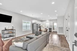 Green Light Retreat, 2BR, Columbus