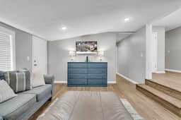 Close to MSU | Luxury | Smart TVs