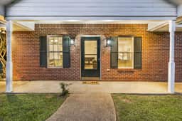 Starkville Storey, Fine Country Living, Quiet