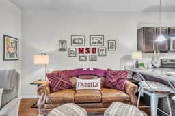 The Flat, Near Cotton District, Explore on Foot