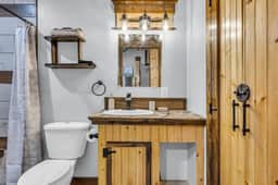 Carpenters Corner, Scenic, Tiny Luxury