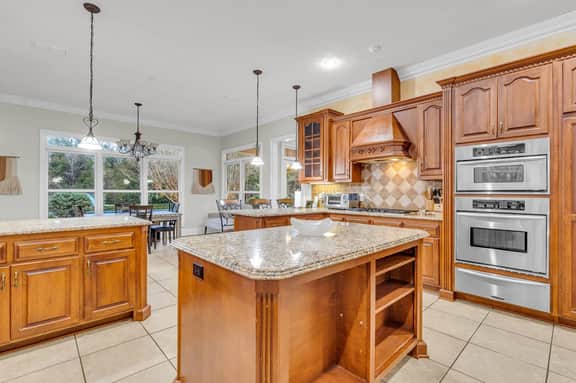 Close to MSU | Spacious | Grill Deck