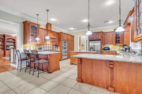 Close to MSU | Spacious | Grill Deck