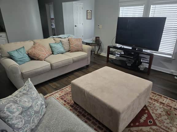 Country Hideaway, Private, Modern 3BR