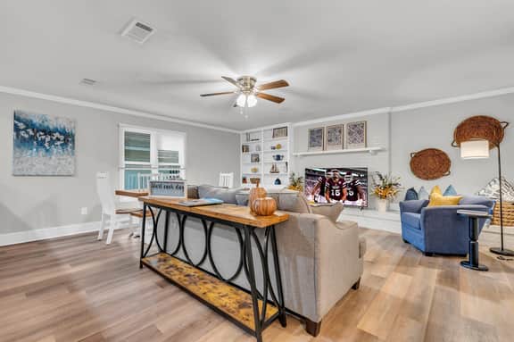 Critz St Retreat, Cozy Starkville, Spacious