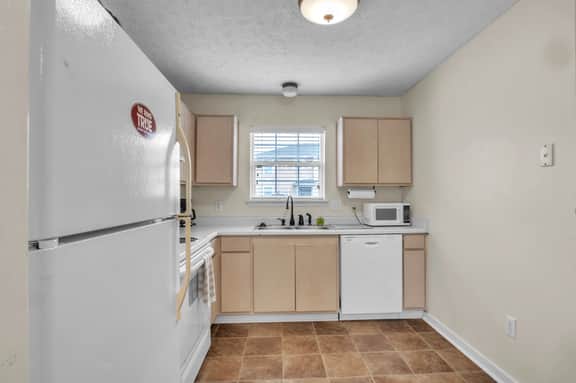 Starr Living, MSU and Oby's, Quiet 3BR Townhome