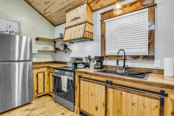 Carpenters Corner, Scenic, Tiny Luxury