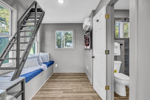Delta Dreams, Starkville, Tiny Luxury