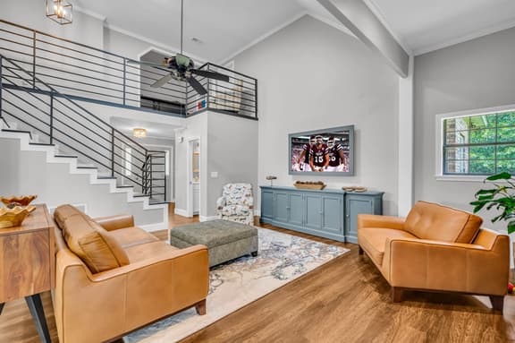Pikes Place, Spacious, MSU Gameday Retreat