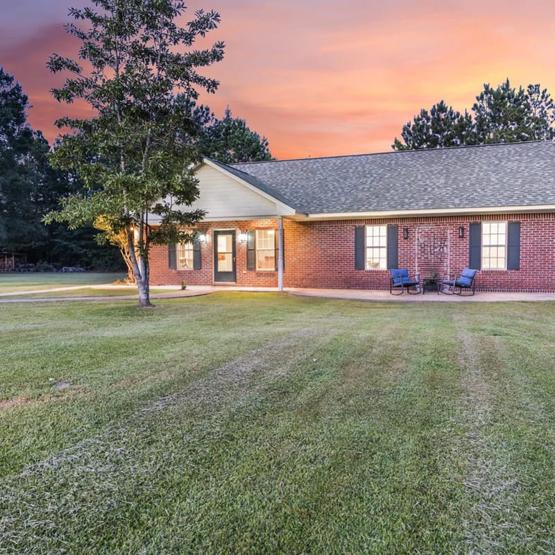 Starkville Storey, Fine Country Living, Quiet